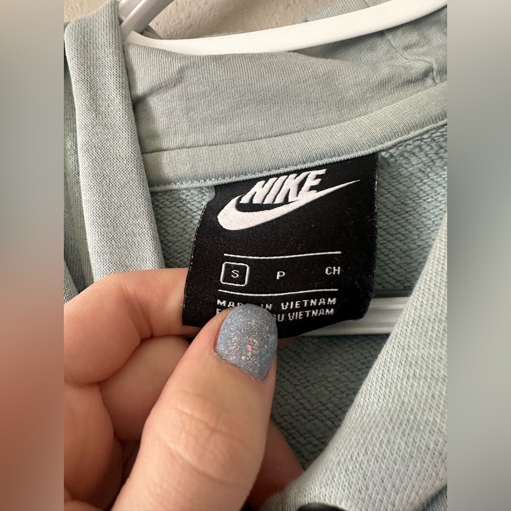 Nike Sweatshirt - Picture 5 of 8